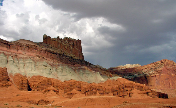 頂礁國家公園 (Capitol Reef National Park)