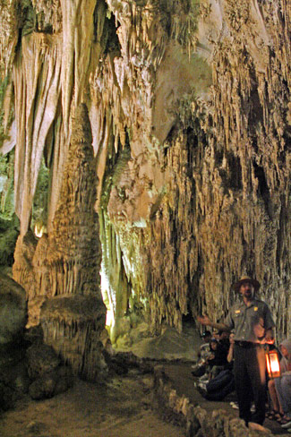 卡爾斯貝洞窟國家公園 (Carlsbad Caverns National Park) 皇宮