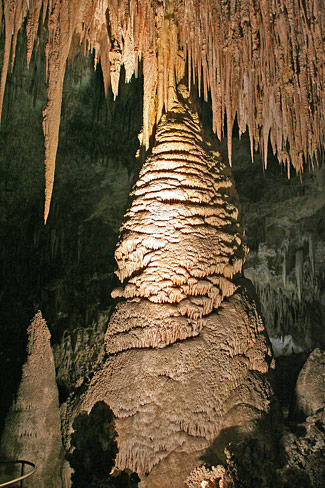卡爾斯貝洞窟國家公園 (Carlsbad Caverns National Park) 大房間