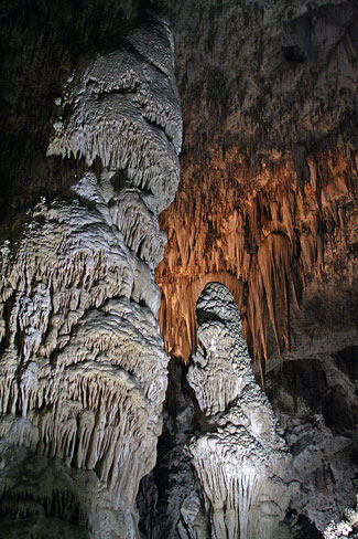 卡爾斯貝洞窟國家公園 (Carlsbad Caverns National Park) 大房間