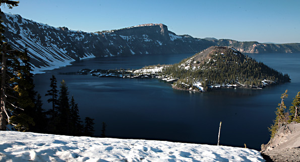 火山湖國家公園 (Crater Lake National Park) 
Discovery Point, Afternoon in June