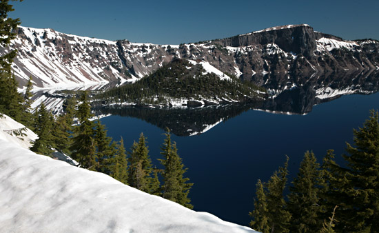 火山湖國家公園 (Crater Lake National Park) 
Wizard Island seen from Crater Lake Lodge