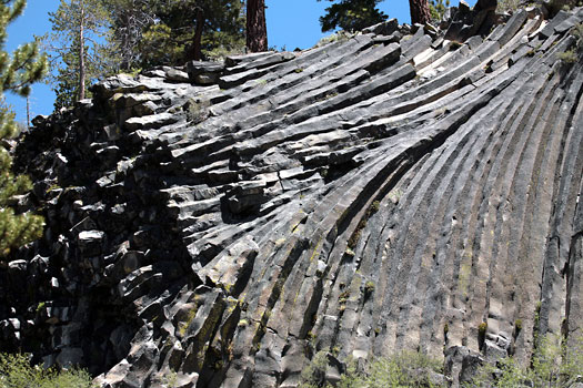 魔鬼柱國家保護區 (Devils Postpile National Monument)