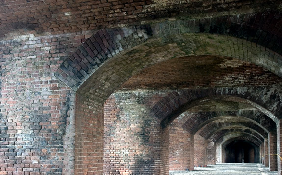 海龜國家公園 (Dry Tortugas National Park)
 傑佛遜堡 (Fort Jefferson)