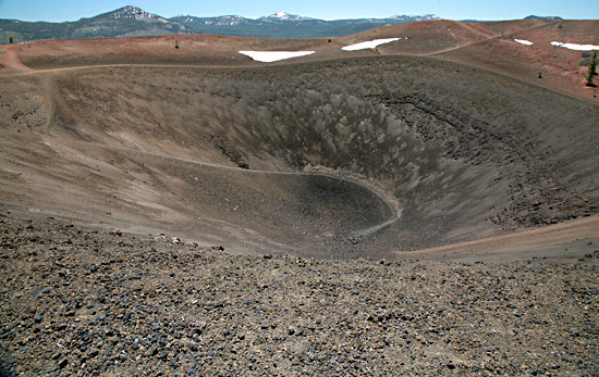 拉森火山國家公園 (Lassen Volcanic National Park) 
Cinder Cone Crater