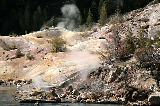 拉森火山國家公園 (Lassen Volcanic National Park) 
惡魔廚房