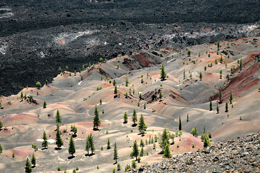 拉森火山國家公園 (Lassen Volcanic National Park) 
Painted Sand Dunes