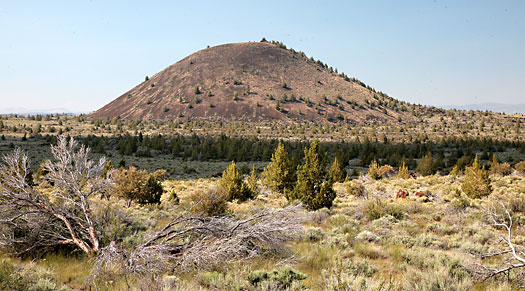 火山岩床國家保護區 (Lava Beds National Monument)