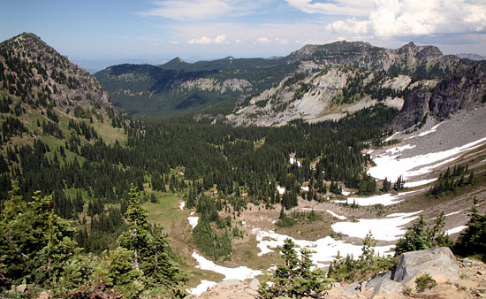 雷尼爾山國家公園 (Mount Rainier National Park) 
Huckleberry Basin from Sourdough Ridge