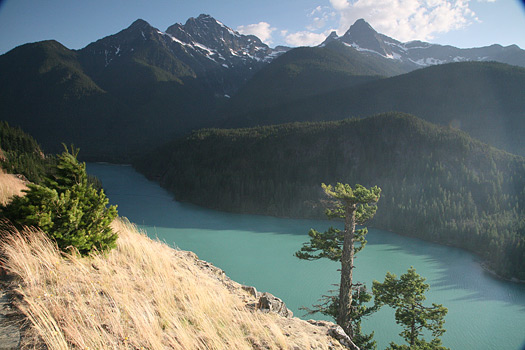 北瀑布國家公園 (North Cascades National Park) 
Diablo Lake Overlook