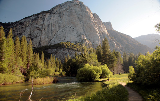 Sequoia snd Kings Canyon National Park 
國王峽谷 (Kings Canyon)