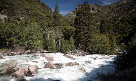 Sequoia snd Kings Canyon National Park 
國王峽谷 (Kings Canyon)