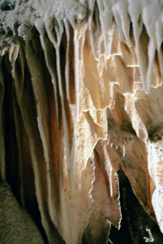 紅杉與國王峽谷國家公園 (Sequoia and Kings Canyon National Park) 
Crystal Cave