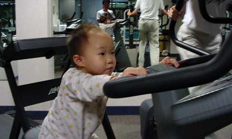 在旅館吃吃晚玩