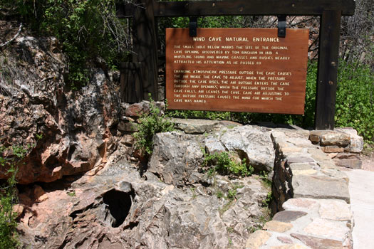 風穴國家公園 (Wind Cave National Park) 天然入口