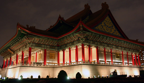 中正紀念堂夜景 國家音樂廳