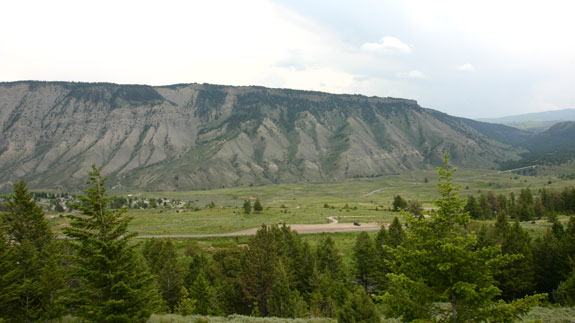 猛獁溫泉 (Mammoth Hot Spring)